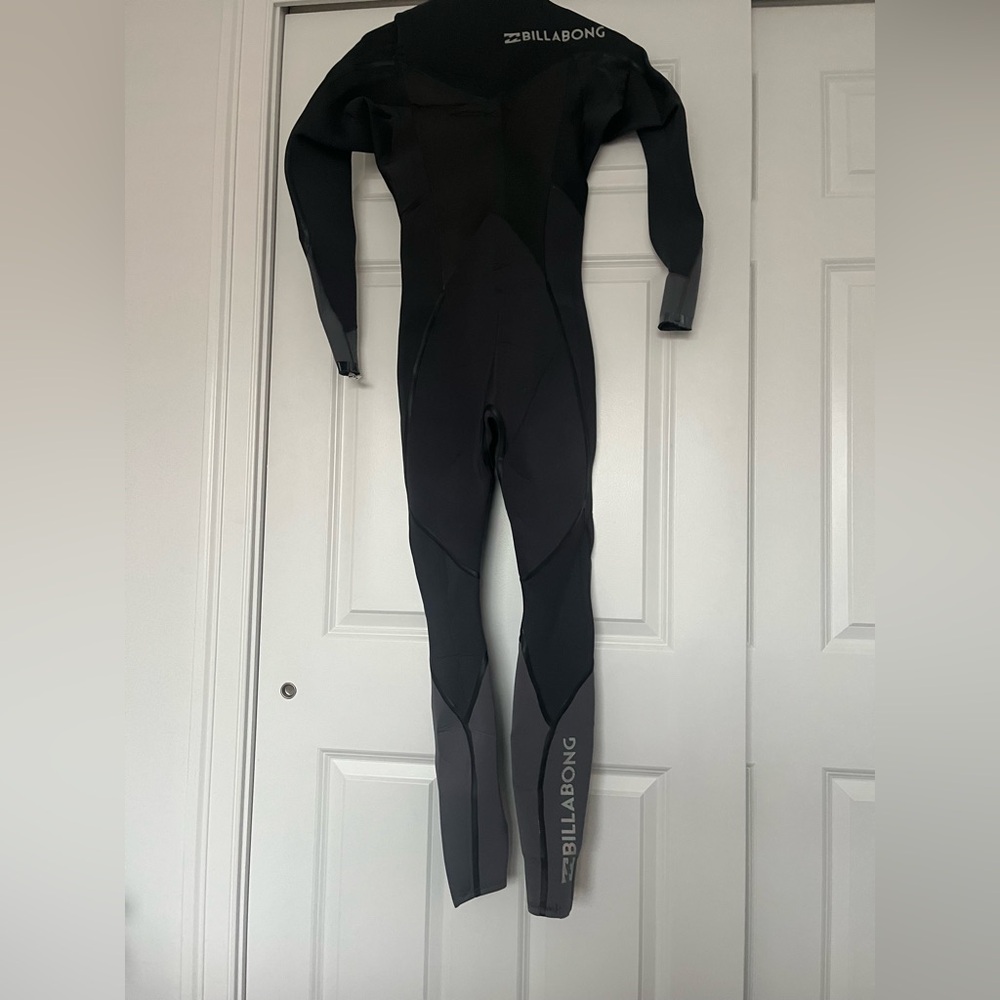 Billabong Men's Black Wetsuit